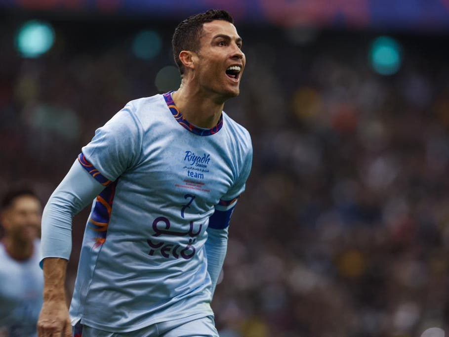 Cristiano Ronaldo Scores 2 Goals Vs PSG