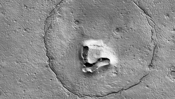 Life on Mars? Satellite shows carved outline of cute teddy bear - Al Arabiya English