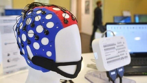 A “smart” hat for the treatment of brain diseases, including Alzheimer’s.. with a Russian signature