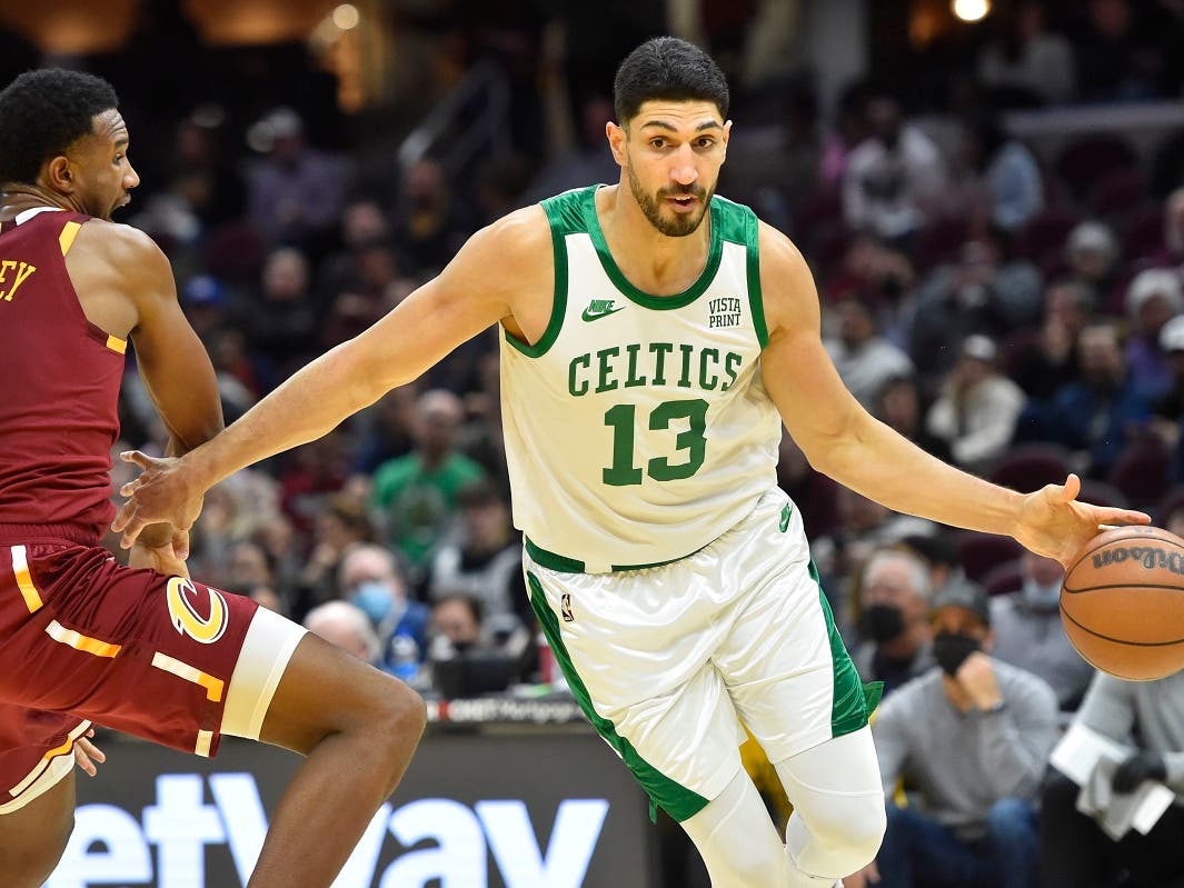 Enes Kanter believes speaking out about Turkey helped free his father there
