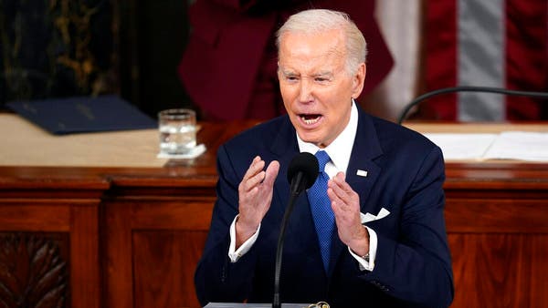 Watch Biden in an embarrassing situation… shouts and insults during his speech