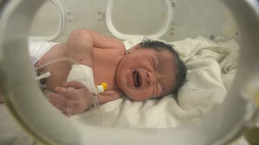 صورة الرضيعة السورية التي لقبت بالطفلة الأعجوبة (فرانس برس)