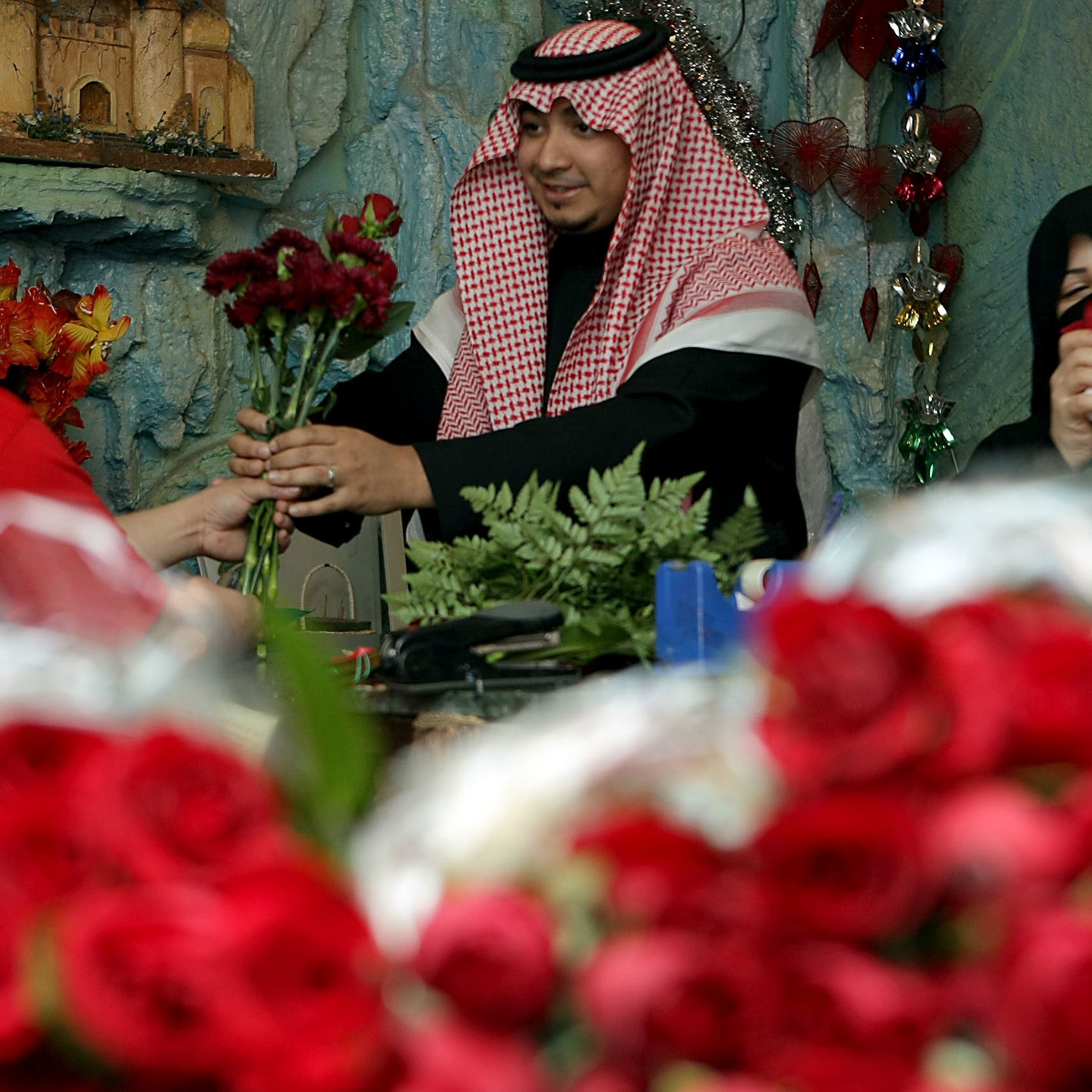 Valentine’s Day in Saudi Arabia: Once-banned holiday entices couples, singles alike