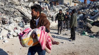 من أسرة واحدة.. مقتل 3 مدنيين إثر غارات جوية روسية غرب إدلب