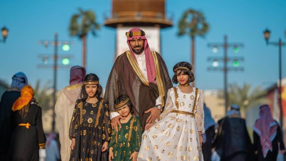 Crown prince Mohammed bin Salman hints at relaxed rules on Saudi women's  dress code