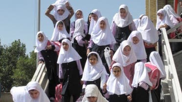 طالبات في احدى المدارس بإيران (أرشيفية- فرانس برس)