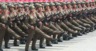صورة لعدد من الجنود الكوريين الشماليين خلال استعراض