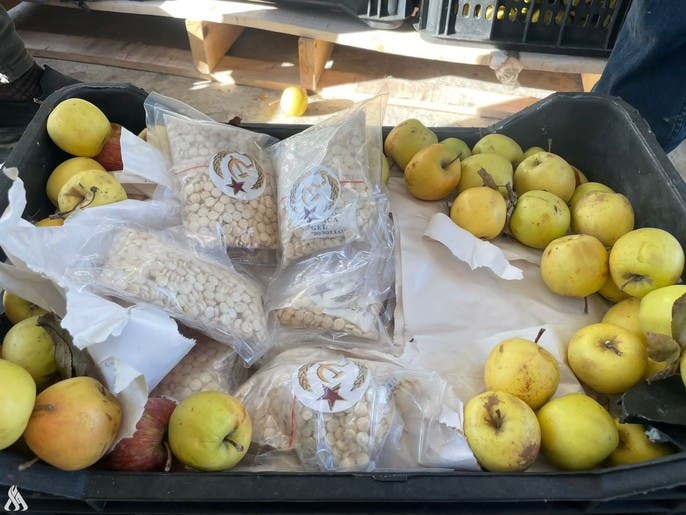 العراق يصادر 3 ملايين حبة كبتاغون مخبأة داخل صناديق تفاح