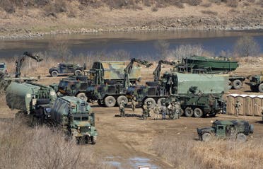 الجيش الكوري الجنوبي يستعد للمناورات (أ ب)