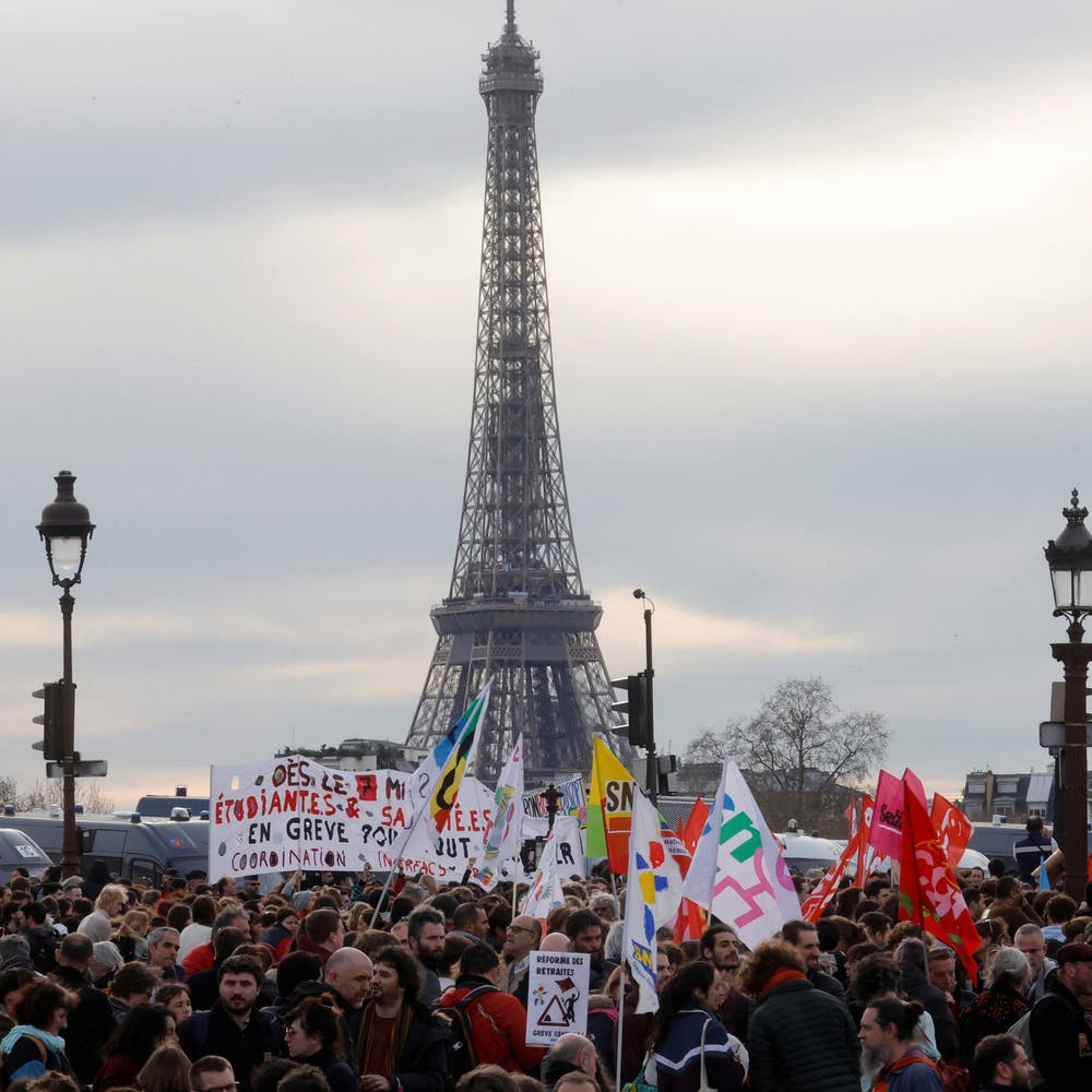 Traveling to France during the protests: What you need to know