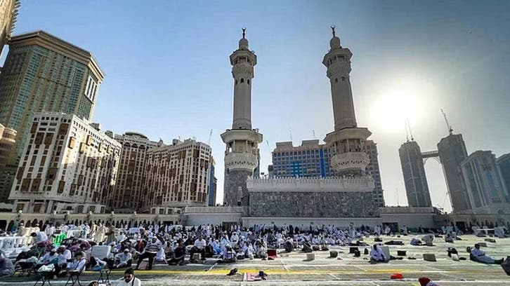 رمضان المبارک میں نمازیوں کے لیے مسجد حرام کی چھت پر بھی انتظام