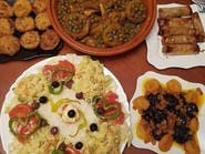 جزائريون يرفضون نشر موائدهم الرمضانية على السوشيل ميديا