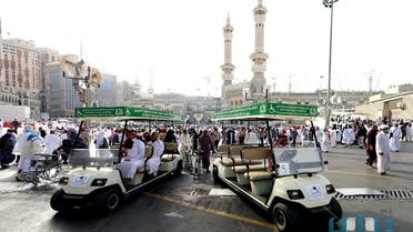 المسجد الحرام  لے جانے کے لیے  گاڑیاں