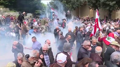 احتجاجات الغلاء وانهيار الليرة تعود من جديد إلى ساحة رياض الصلح في لبنان
