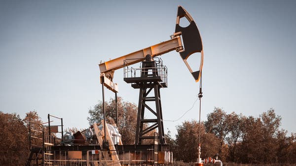 أسعار النفط تتراجع بعد استئناف الإنتاج الليبي