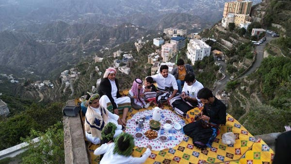 A scene catches the eye of breakfast on the edge of the Fifa Mountains in Saudi Arabia