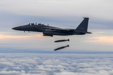 طائرة كورية جنوبية تحمل قنابل جدام (فرانس برس)