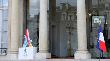 A picture taken on September 15, 2017 shows a logo of Paris 2024 Olympics displayed at the main entrance of the Elysee palace in Paris ahead of the heritage days. (AFP)         