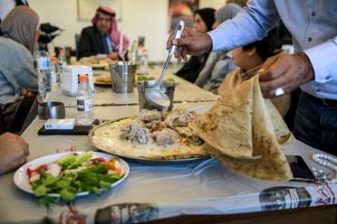 المنسف الأردني (فرانس برس)