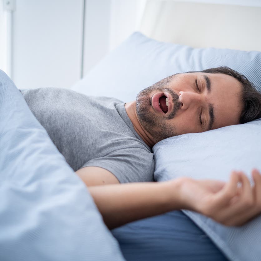 احذروا النوم المتقطع.. يؤدي إلى شيخوخة الدماغ
