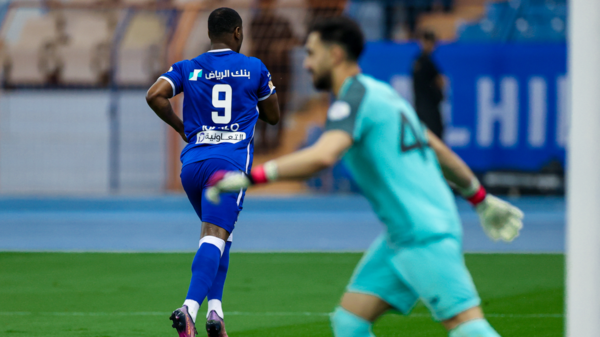 Al-Hilal Secures Victory with Two Penalty Kicks Against Al-Nasr in Roshen Professional League Clash