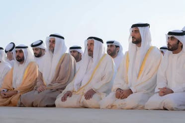 ڈاکٹر شیخ سلطان بھی محمد القاسمی شارجہ میں البدیع مصلی میں نماز عید الفطرادا کر رہے ہیں
