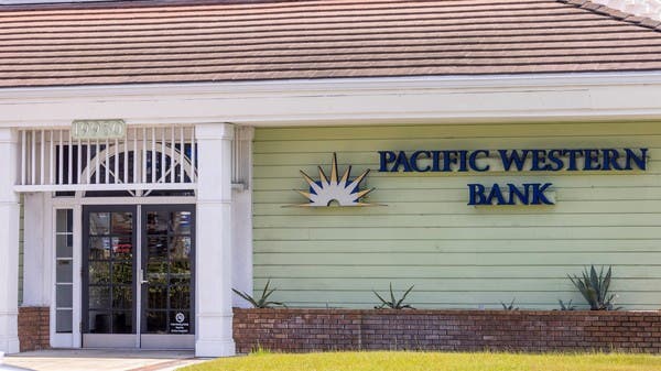 “باك ويست” يقود خسائر أسهم البنوك الإقليمية الأميركية