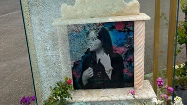This images shows the grave of Mahsa Amini, who died in Iran in September last year, defaced. (Twitter)