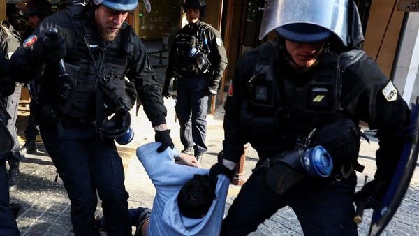 الجمعية العمومية لـ”توتال إنرجيز” تثير قلقاً في باريس والشرطة تتدخل
