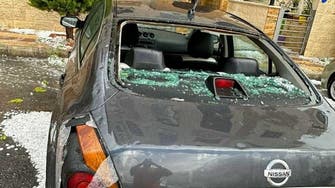 اردن میں خوفناک ژالہ باری، سینکڑوں گاڑیوں کی شیشے ٹوٹ گئے