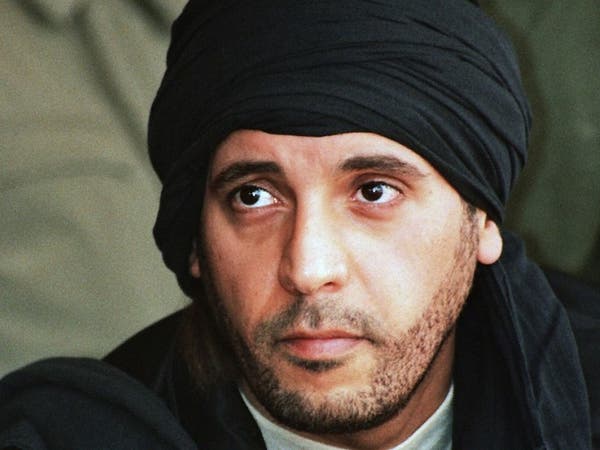بعد 3 أيام من الإضراب عن الطعام.. تدهور صحة نجل القذافي المعتقل في لبنان