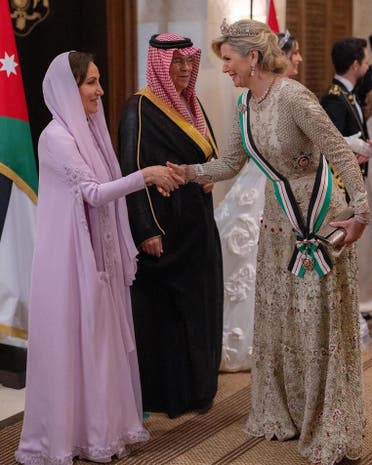 پاکستانی ڈیزائنر ماہ پارہ خان کا ملکہ نیدرلینڈ کے لئے تیار کیا گیا لباس۔