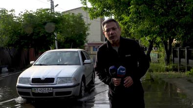 كاميرا العربية ترصد الوضع المأساوي في منطقة انهيار سد كاخوفكا