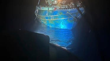 مركب الصيد الي انقلب قبالة سواحل اليونانا (أ ب)