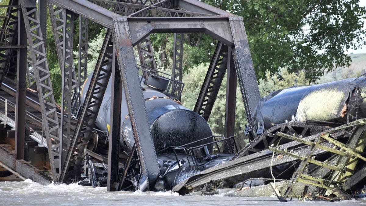 US bridge collapse: Train carrying hazardous material falls into ...