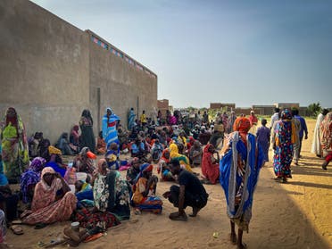 سودانيون هربوا من الحرب إلي تشاد - رويترز