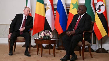 Russian President Vladimir Putin and South African President Cyril Ramaphosa attend a meeting in Saint Petersburg, Russia June 17, 2023. Ramil Sitdikov/Host photo agency RIA Novosti via REUTERS ATTENTION EDITORS - THIS IMAGE WAS PROVIDED BY A THIRD PARTY. MANDATORY CREDIT.