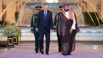 ولی‌عهد سعودی از رئیس جمهوری ترکیه طی مراسمی رسمی در جده استقبال کرد