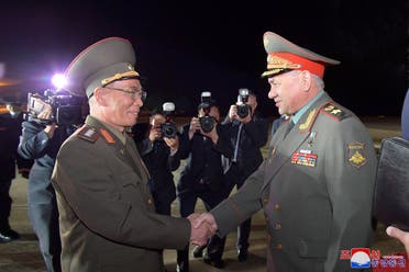 وزير الدفاع الروسي سيرغي شويغو خلال زيارته إلى كوريا الشمالية - رويترز