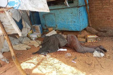 جثة أحد الضحايا في دارفور