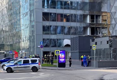 مبنى إداري في مدينة موسكو تضرر عقب هجوم بمسيرة الأحد (رويترز)