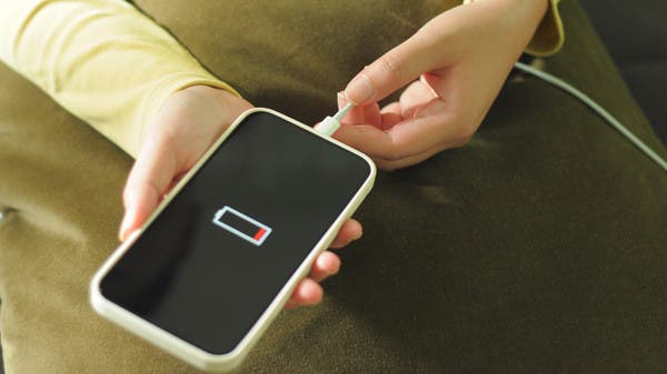Speeds up charging your phone 4 times. Here’s a simple trick in the “iPhone”
