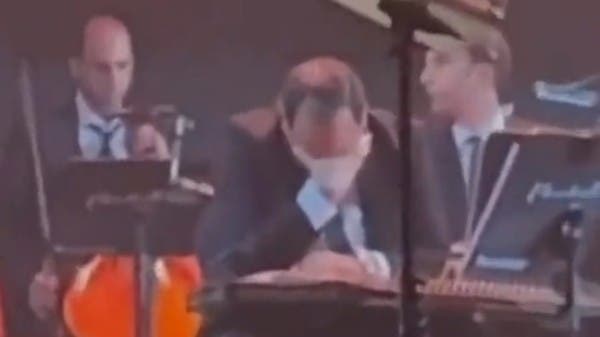 Emotional Qanun Player Breaks Down in Tears During “Night of Tears” Concert in Jeddah