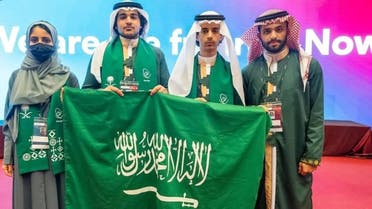 ہنگری میں انفارمیڈکس اولمپیاڈ میں شریک سعودی ٹیم کے طلبہ