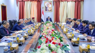 اليمن: نرحب بجهود السعودية وعُمان لدفع الحوثي نحو السلام