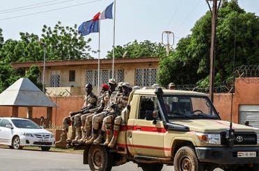 محيط السفارة الفرنسية في عاصمة النيجر نيامي (وكالة فرانس برس)