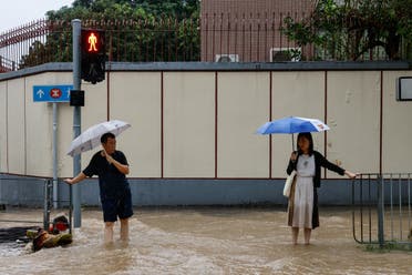 من الأضرار التي خلفتها الأمطار في هونغ كونغ