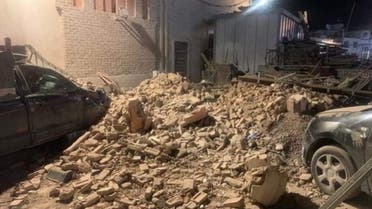 بعد الزلزال العنيف.. مغاربة يستغيثون: "جيراننا تحت الأنقاض"