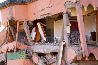 من آثار الزلزال المدمر الذي ضرب وسط المغرب - رويترز