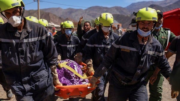 Morocco earthquake toll nears 2,700 as rescuers scramble for survivors